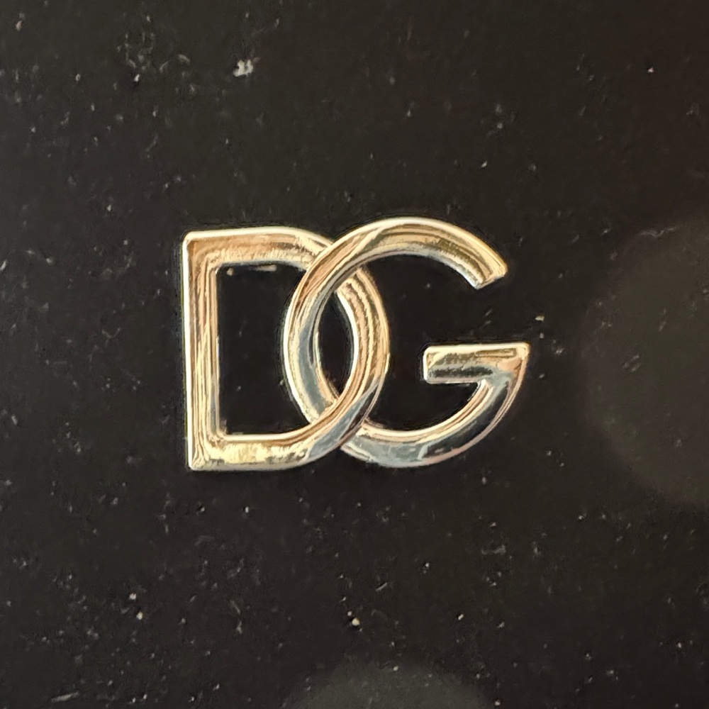 Brooch  Silver tone  Pin signed in back